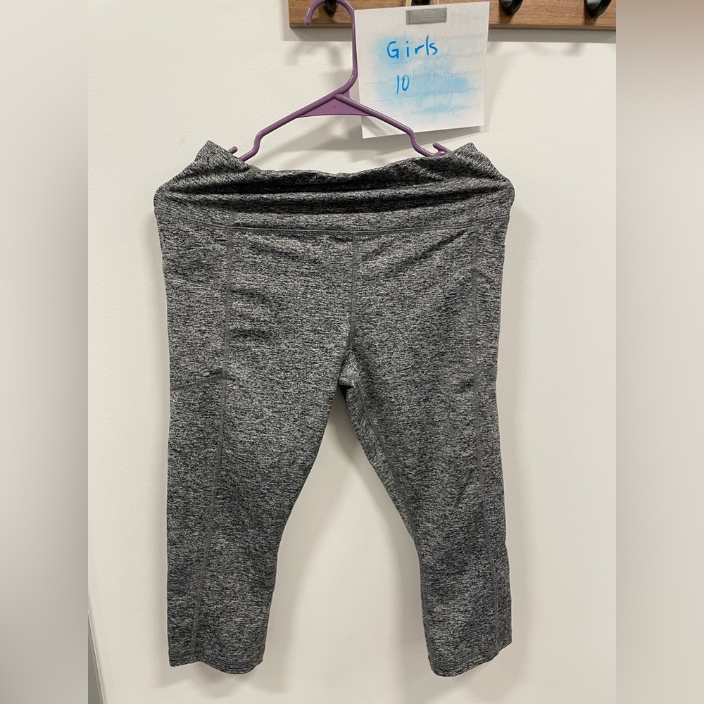 Thick athletic leggings